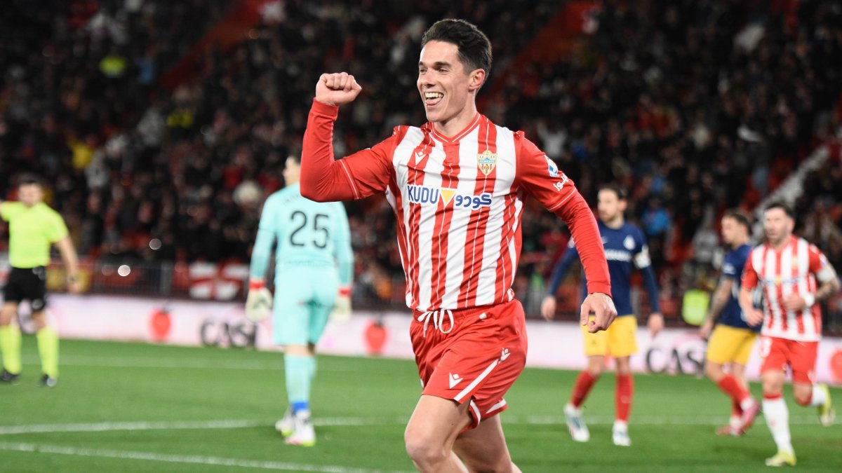 Un futbolista de fantasía en el fútbol de plata.