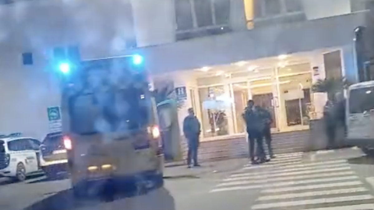 Los servicios sanitarios en el lugar de los hechos, en Olula del Río.