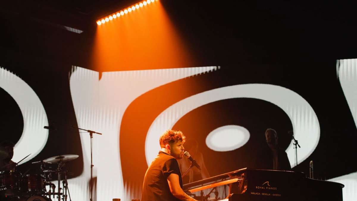 Pablo López en el Auditorio de Roquetas de Mar