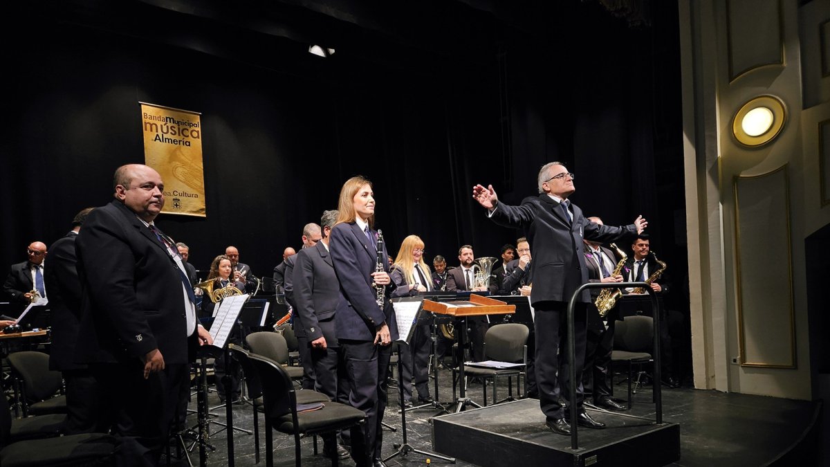 La banda recibiendo el cariño del público