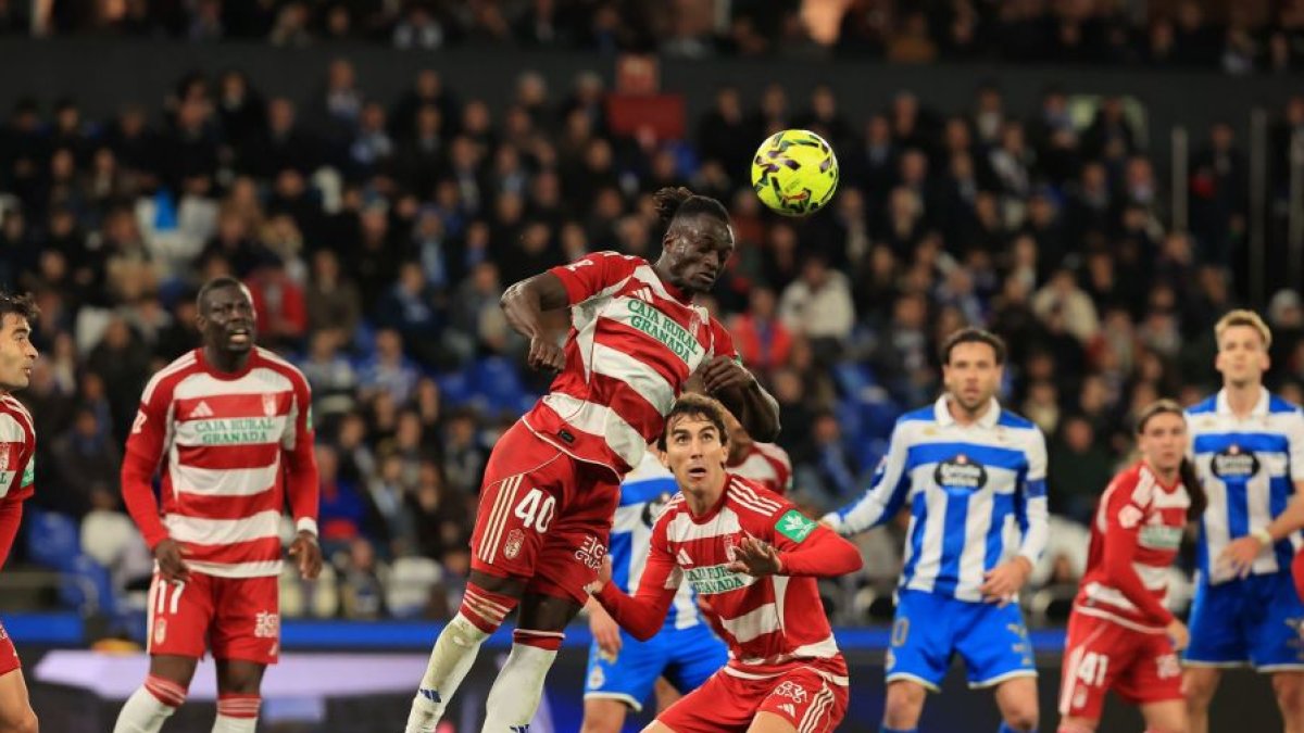 El Granada estuvo espectacular en Riazor y ganó al Deportivo.