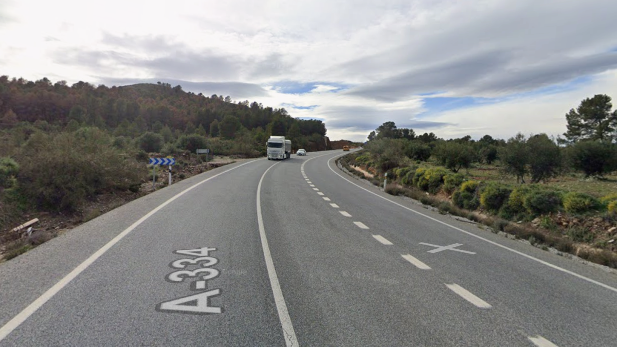 Carretera A-334 sentido Tíjola