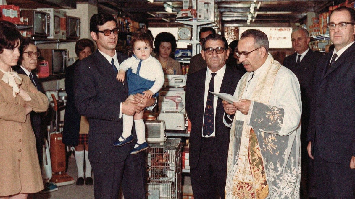 Bendición e inauguración de la tienda de electrodomésticos Ordonte, en la Rambla Obispo Orberá. 1969.