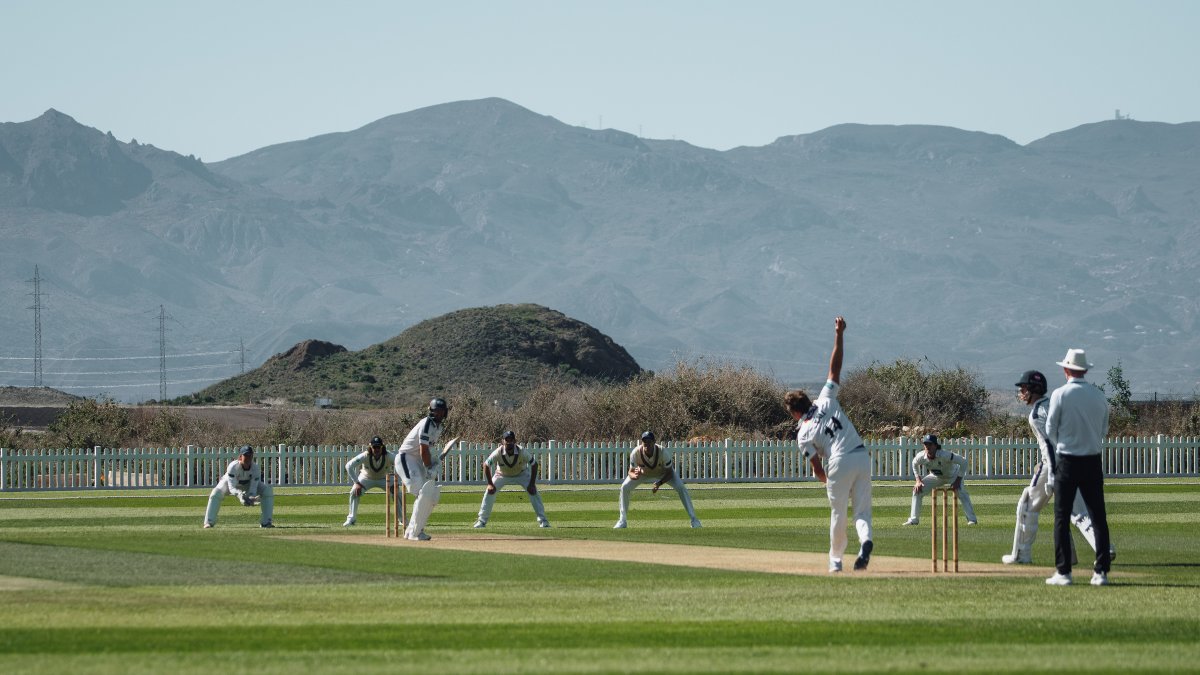 Partidos amistosos de pretemporada de prestigiosos equipos de críquet en Almería.