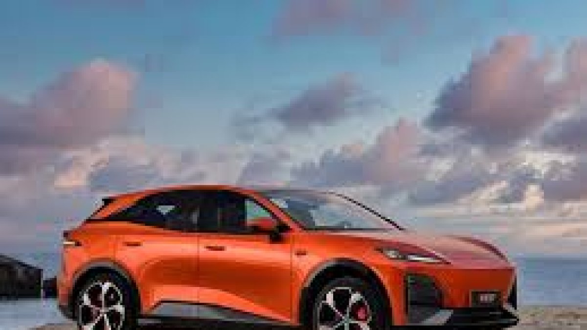 Imagen atractiva del modelo Changan Deepal S07