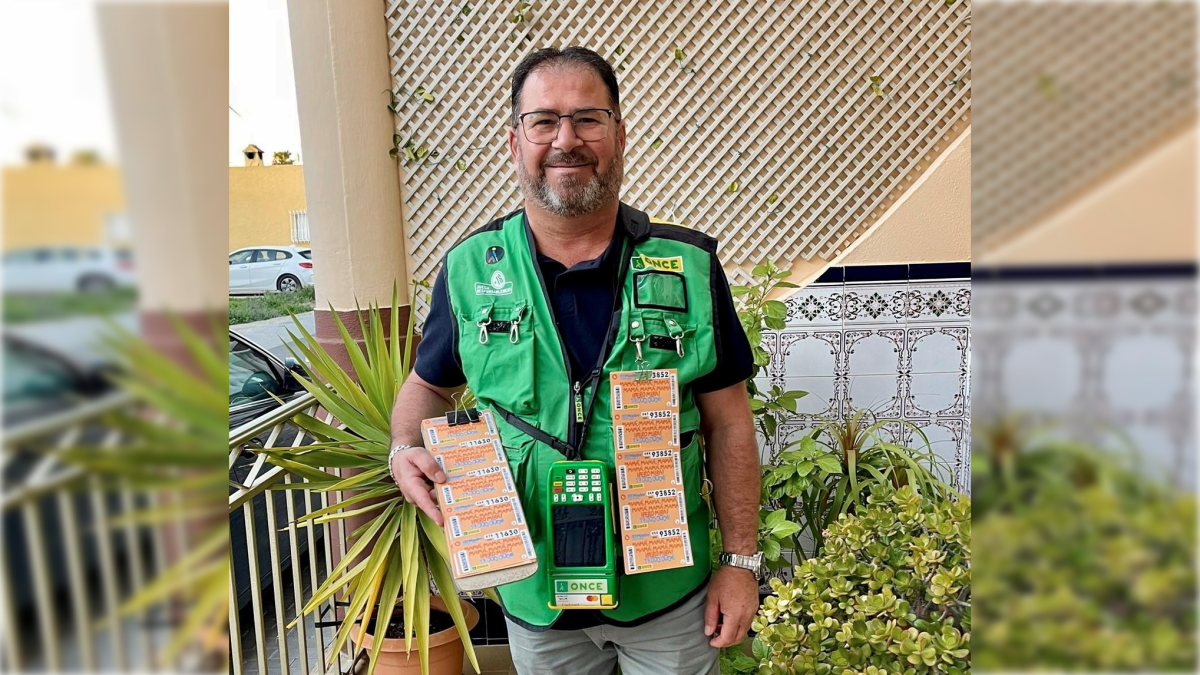 Bartolomé Caparrós, el vendedor de lotería.