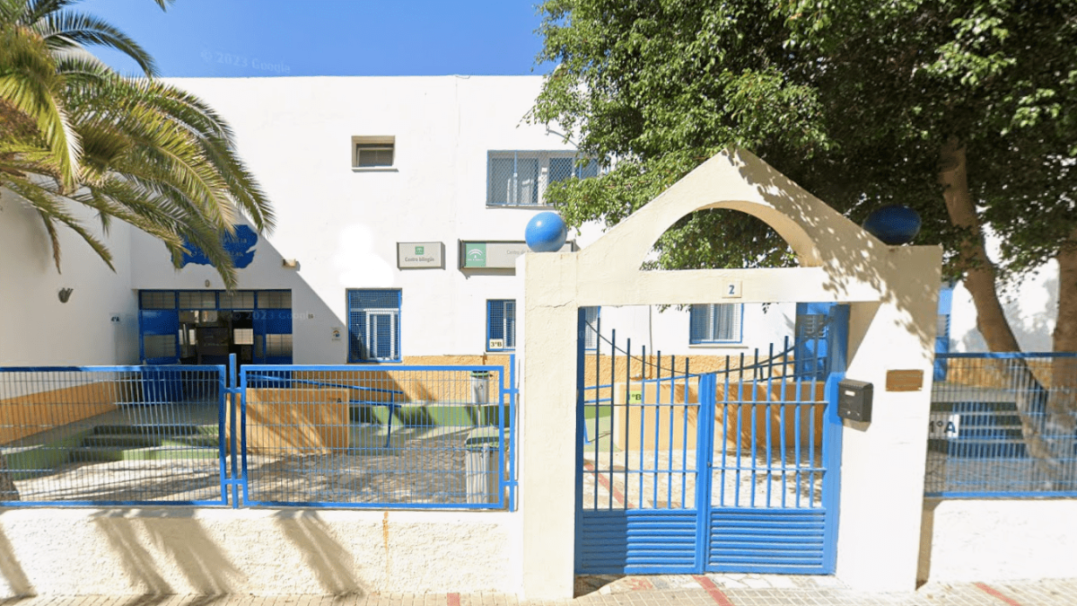 El CEIP José Salazar, el centro ejidense más afectado por la contaminación.