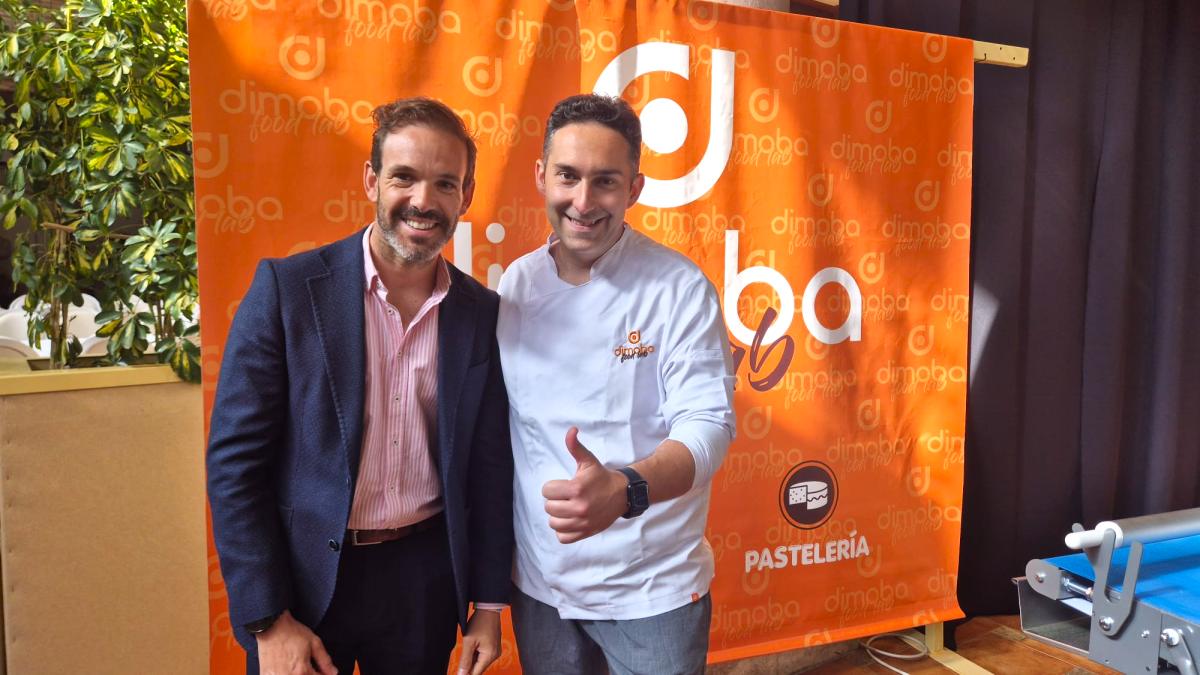 David Fenoy, director de Dimoba Food Lab, y José Roldán, reconocido como el mejor panadero del mundo.