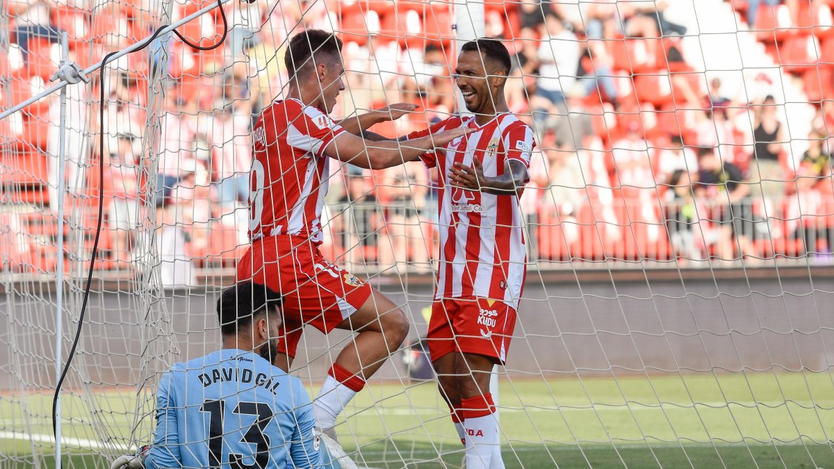 Jonathan Viera en su último partido en el Mediterráneo ante el Cádiz (6-1).