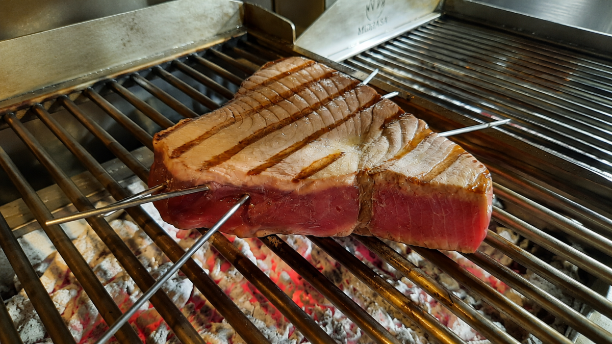 El el excelente atún rojo a la parrilla que se podrá disfrutar en el nuevo menú de Tinta Negra.