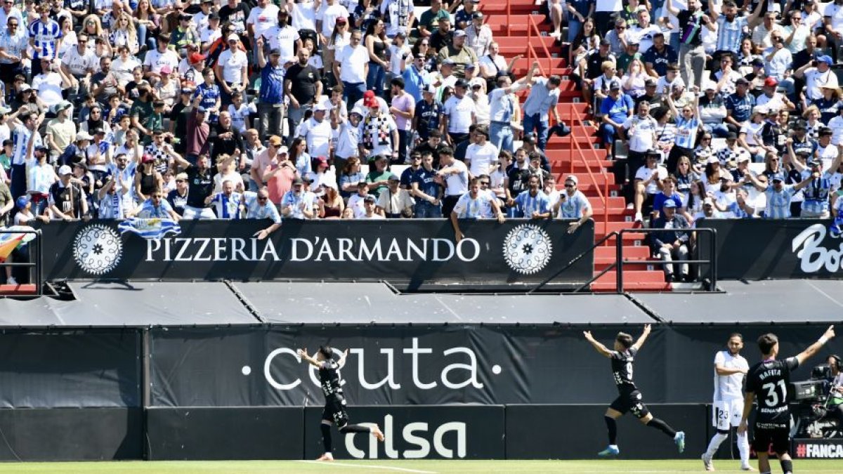 Chupe los celebra a pares y llega lanzado a por el trofeo Pichichi.
