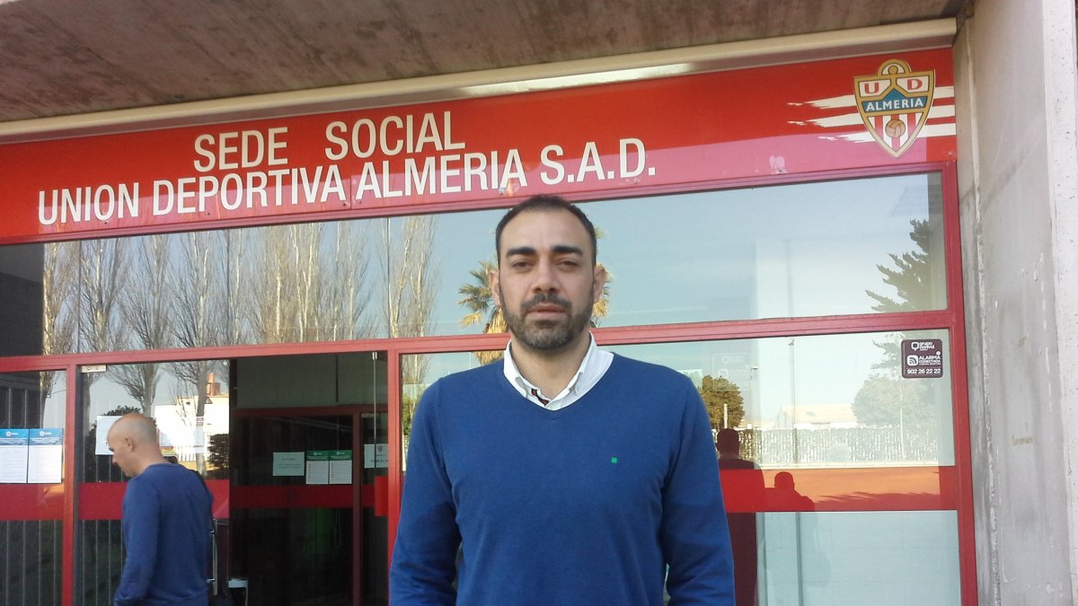 Raúl Lozano en su etapa de director deportivo del Almería.