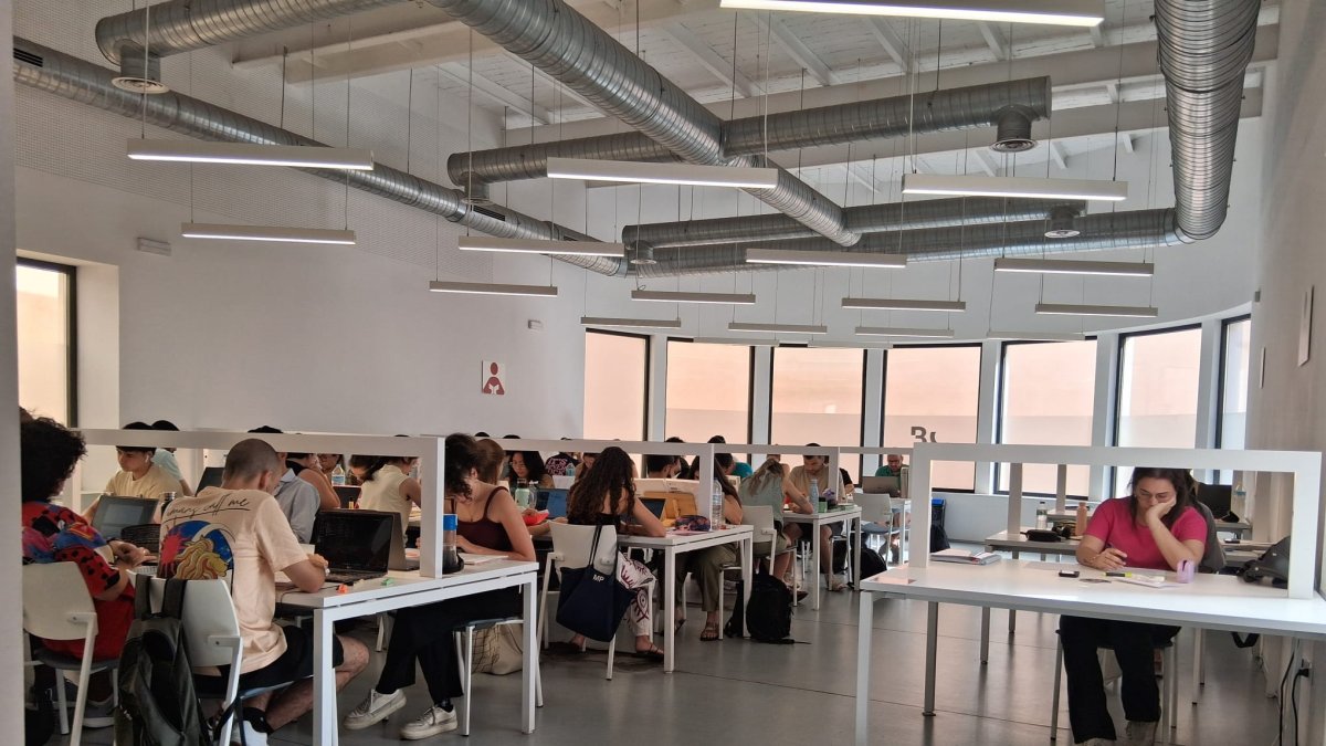Una de las salas de estudio