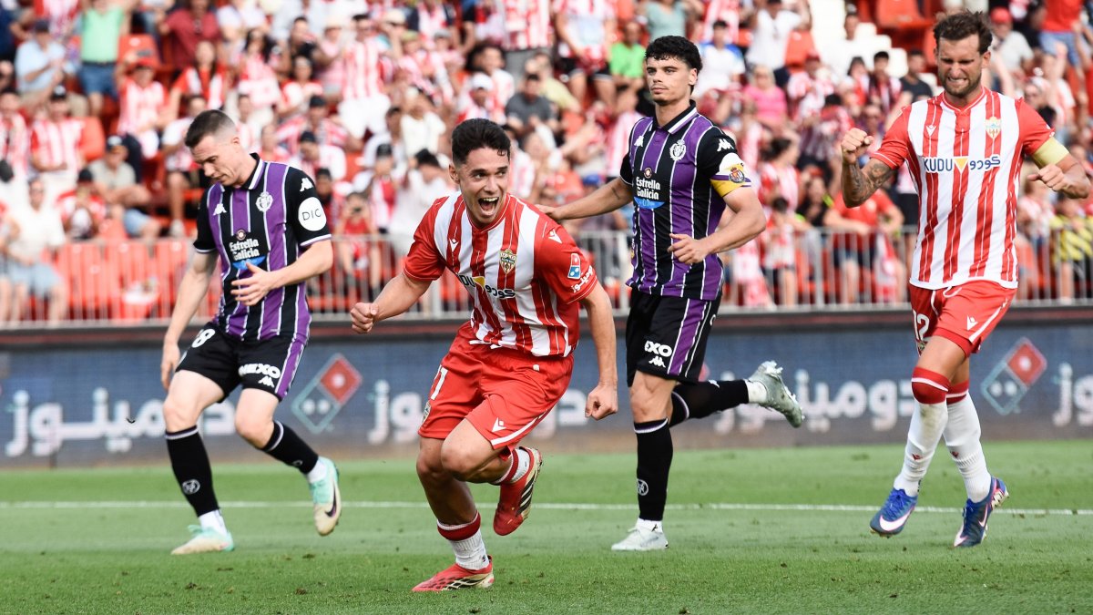 Sergio Arribas, máximo goleador de Segunda con 25 goles, debe ser el pilar del Almería para afrontar el Play Off.