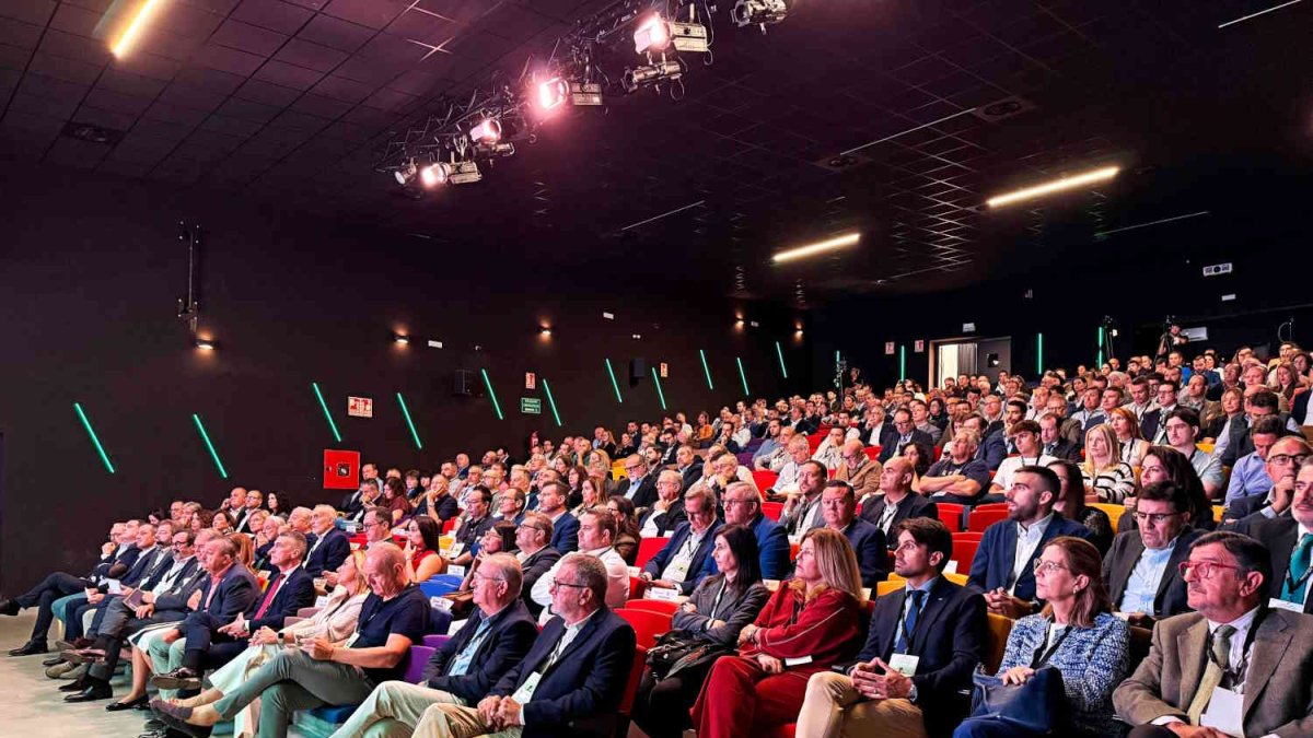 En sus cinco ediciones anteriores, las jornadas de la Cátedra Primaflor-Universidad de Almería han contado con 25 ponentes y más de 1400 participantes