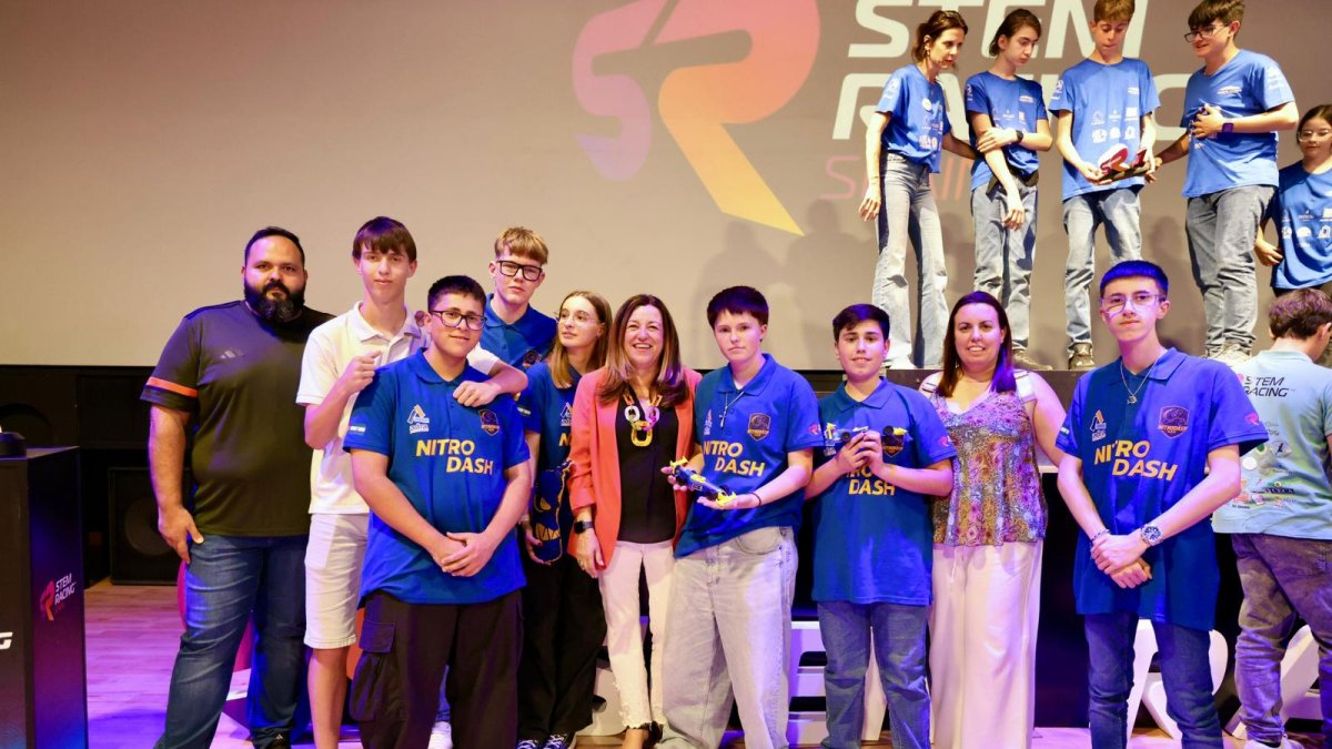 El equipo Nitro Dash Racing.