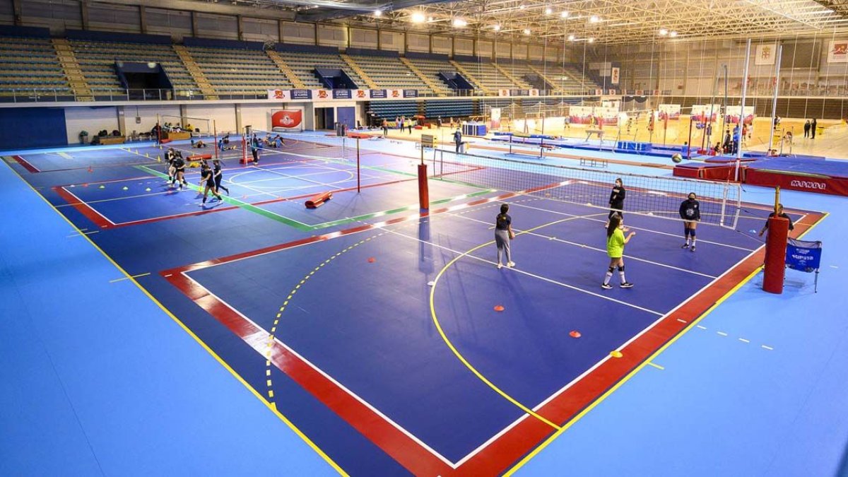 El Palacio Mediterráneo es el epicentro del voleibol en la provincia de Almería y recibirá un gran campus.