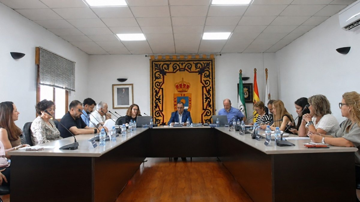 Pleno en el Ayuntamiento de La Mojonera.