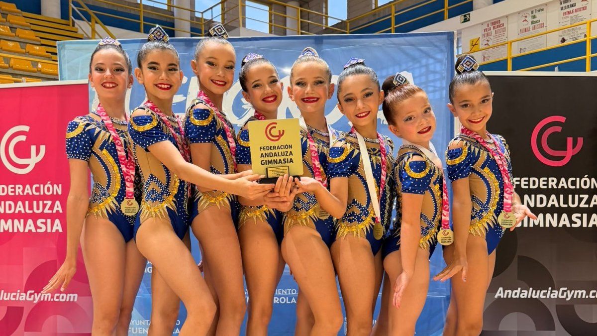 El Club Deportivo Gimnasia Rítmica Vera conquista Andalucía con un oro, un bronce y un diploma.