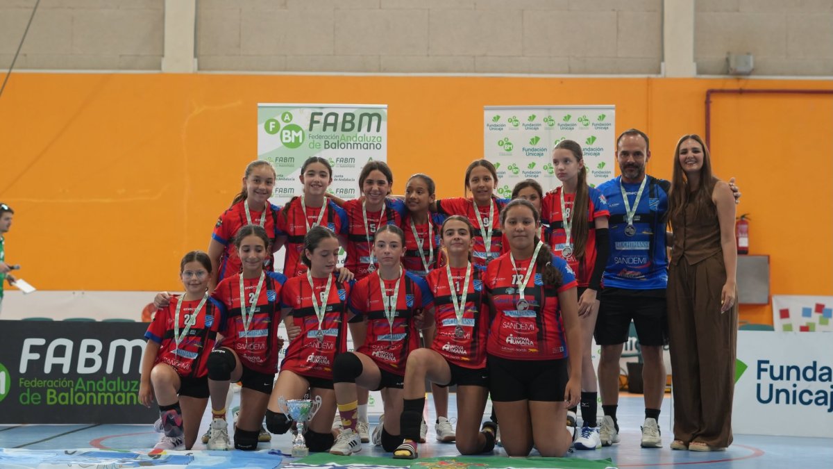 CBM Cantera Sur El Ejido se cuelga la medalla de plata.
