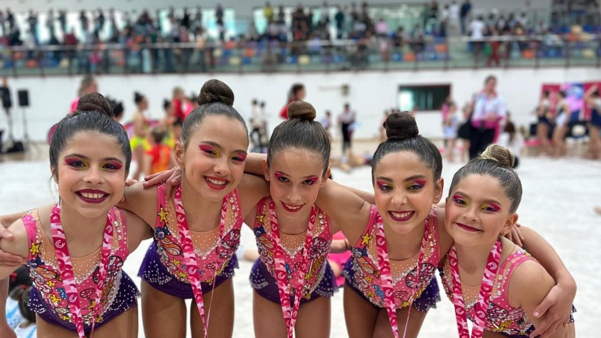Las campeonas del Club Deportivo Stella Maris, campeón de Andalucía.