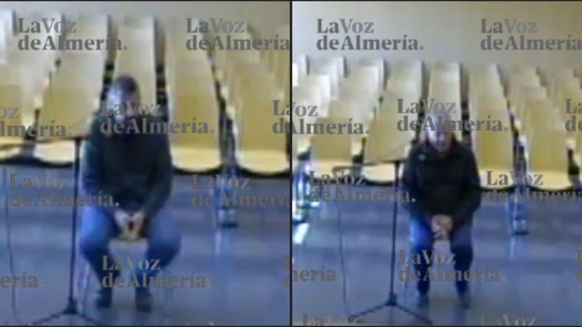Rodrigo Sánchez López (izquierda) y su padre, el exalcalde de Fines, declarando el pasado mes de noviembre como investigados detenidos.