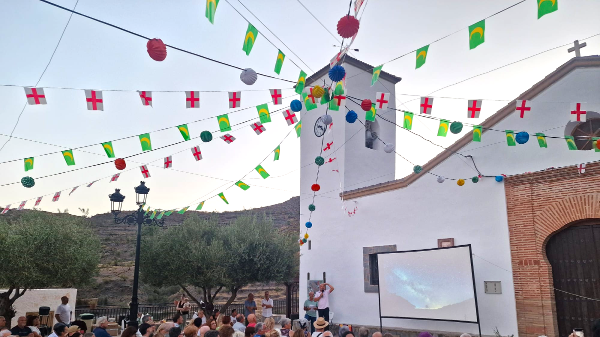 Senés vuelve a mirar a las estrellas con una noche de astronomía, música y gastronomía
