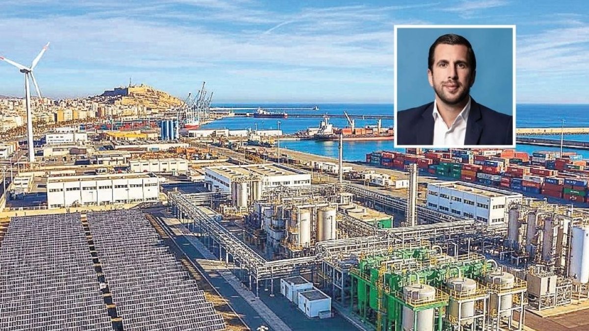 Una planta de hidrógeno verde junto a un puerto e imagen de Enrique Riquelme, presidente de Cox.