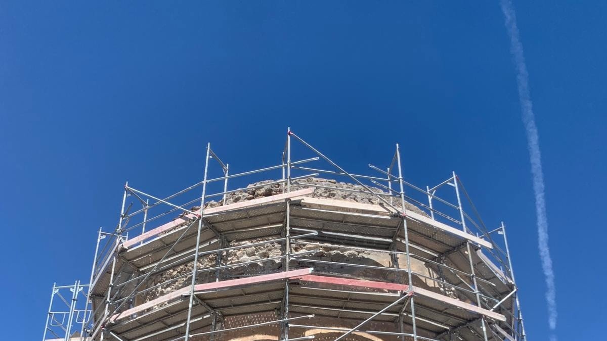 Obras de rehabilitación de la Torre de San Miguel en Cabo de Gata (Almería).