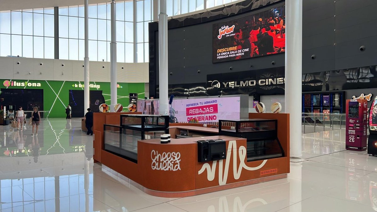 1.000 tartas de queso gratis en Almería para celebrar una nueva apertura en el Centro Comercial Torrecárdenas