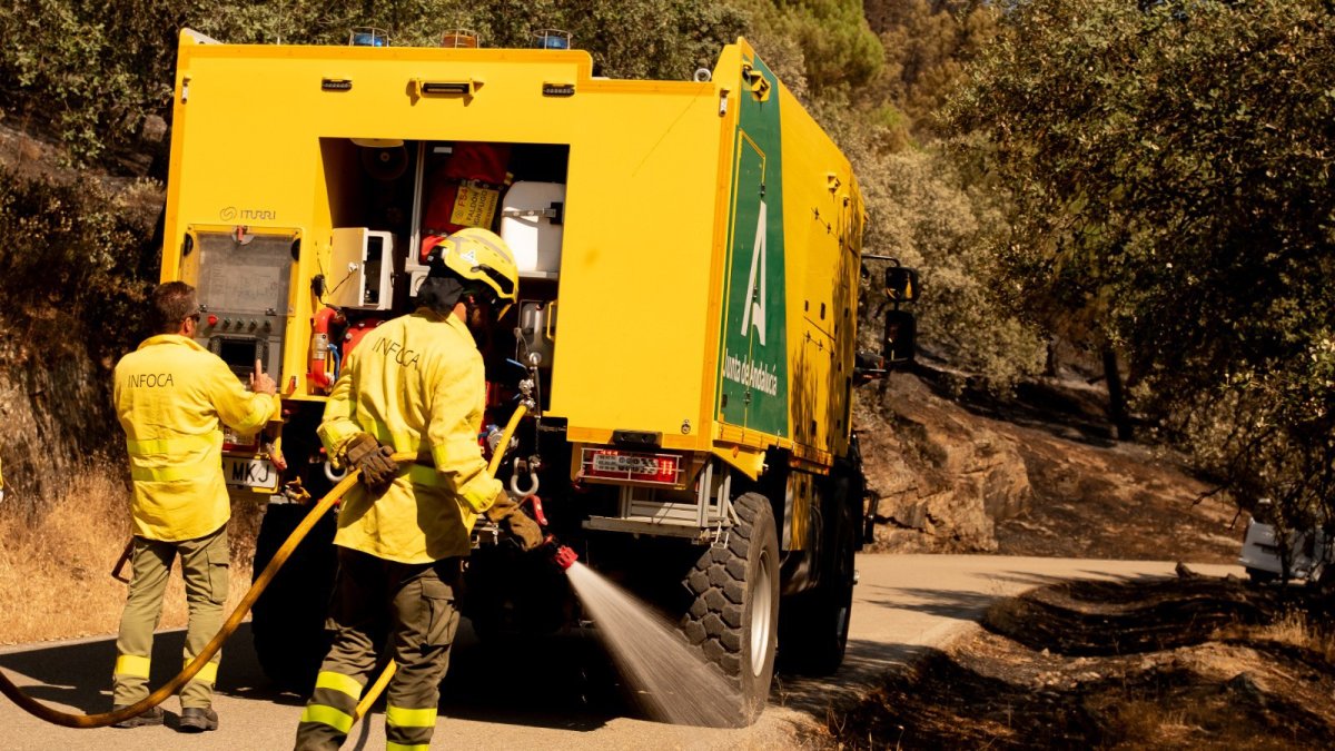 El Infoca controla un incendio en el paraje Barriada Quijiliana de Sorbas