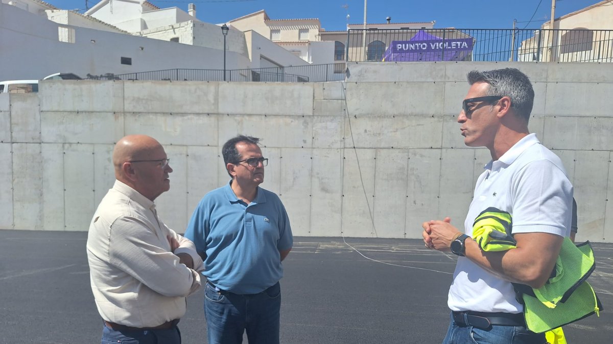 Visita de Antonio J. Rodríguez a Taberno.