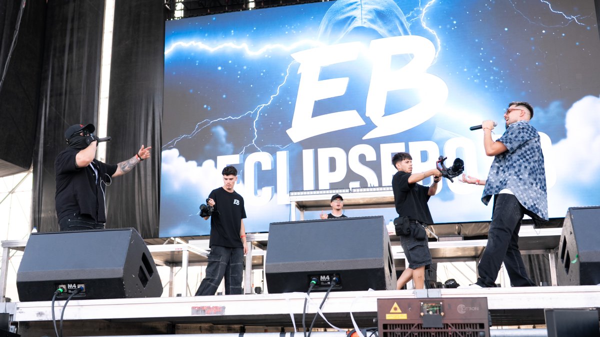 Yanye Hernández y Eclipse Boss durante su actuación en Puro Latino.
