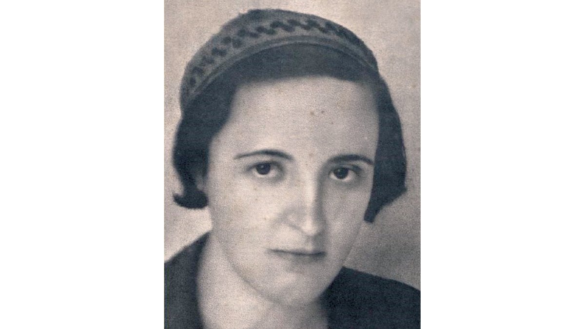 Lina Odena fue para el ejército republicano una de sus mayores heroínas, una de sus mártires, un icono de la mujer soldado.