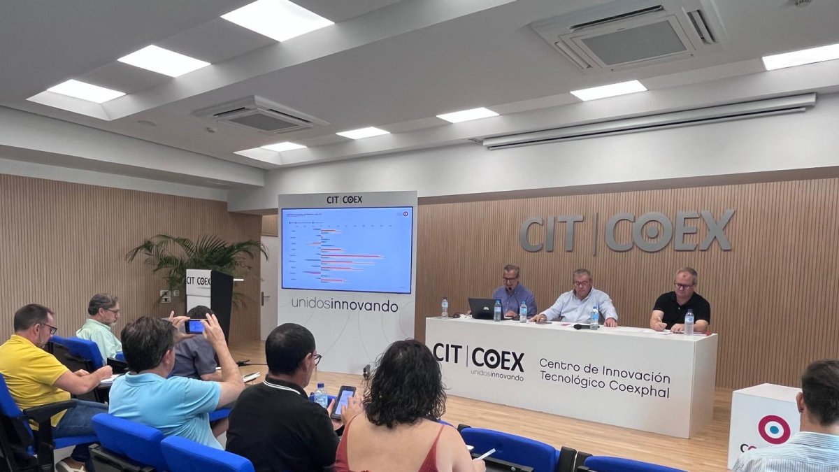 Presentación del balance de campaña ayer en el centro de Coexphal en La Mojonera.