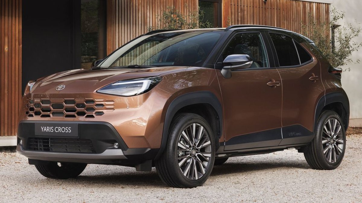 Acabado Bi Tono en color bronce perla para el nuevo Toyota Yaris Cross 2027