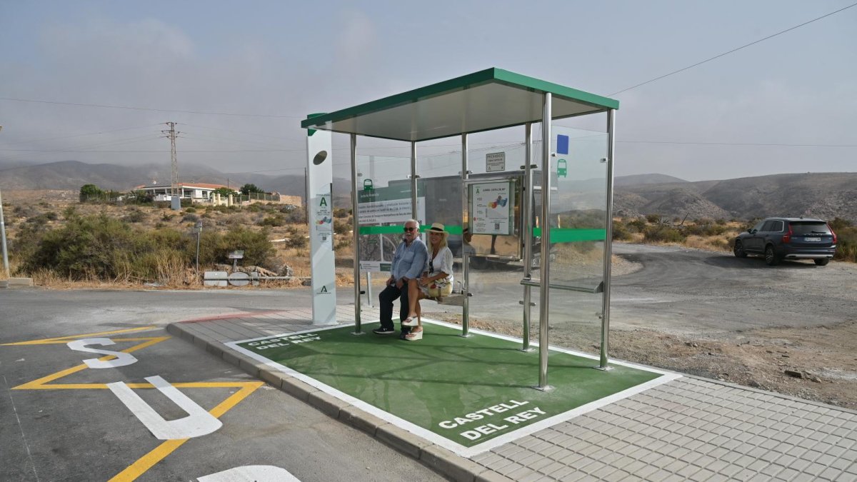 Nueva parada de autobús en Castell del Rey.
