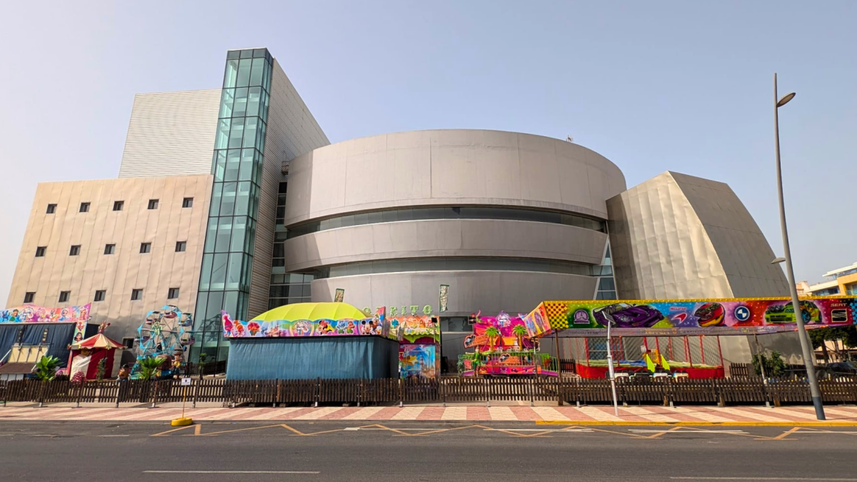 Atracciones y ocio familiar junto al Auditorio de Roquetas.