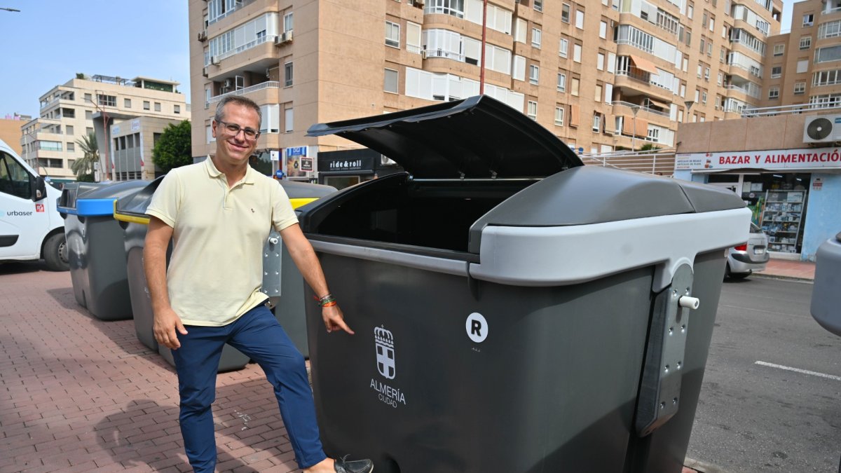 Ya se han instalado los primeros nuevos contenedores