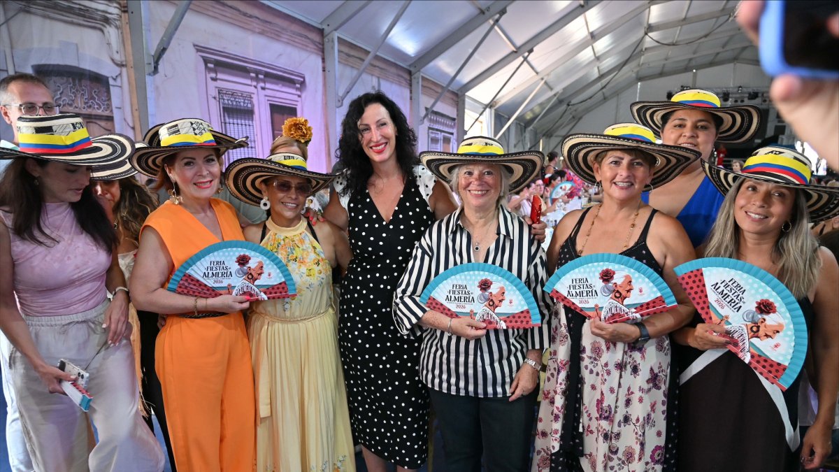 La alcaldesa de Almería, María del Mar Vázquez, en el tradicional Homenaje a la Mujer de la Feria de Almería.