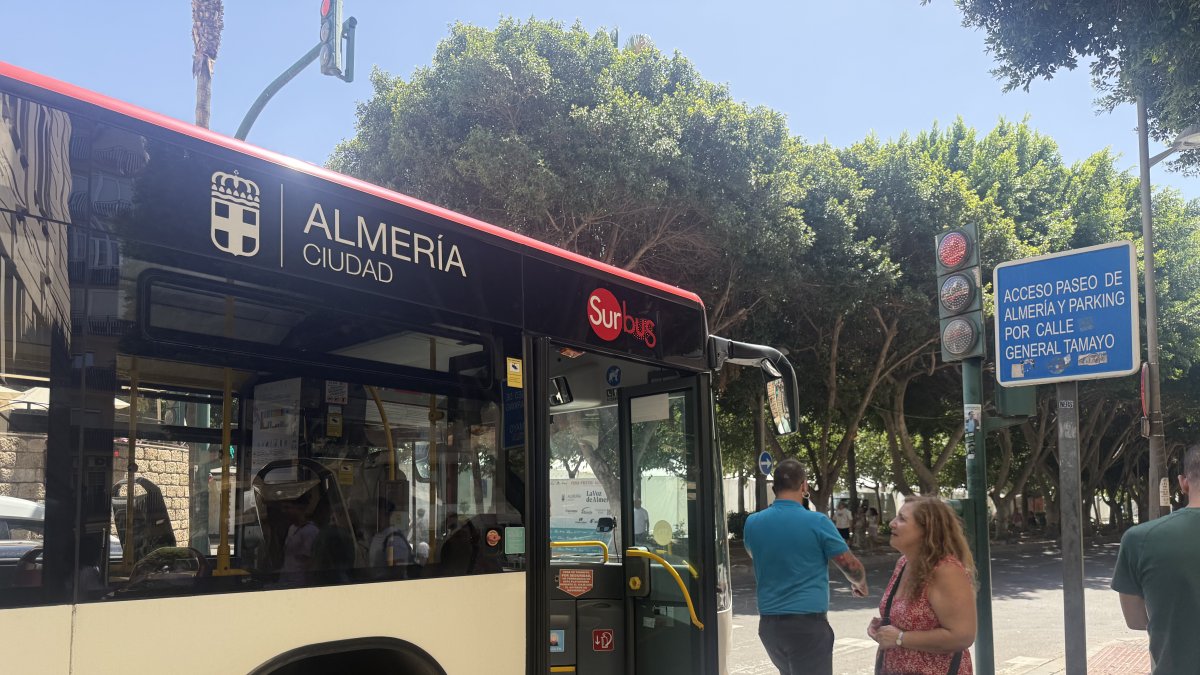 Los autobuses de Surbus volverán a circular con normalidad este jueves.
