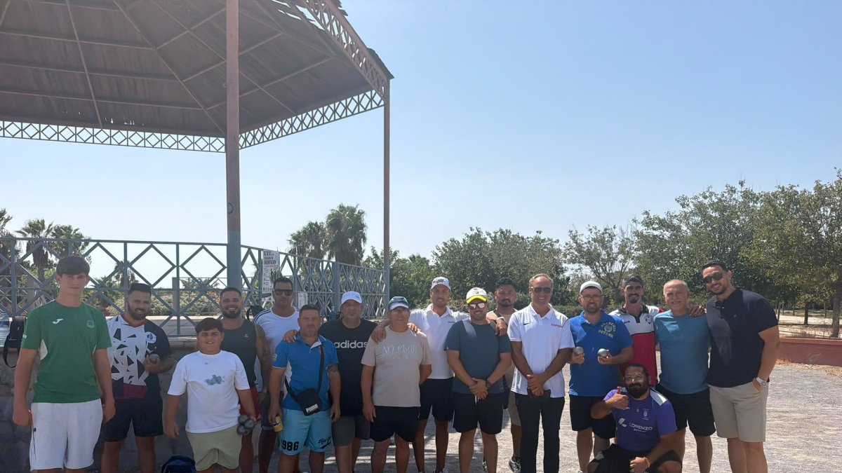 El Parque del Andarax acoge una jornada de competición, convivencia y pasión por la petanca