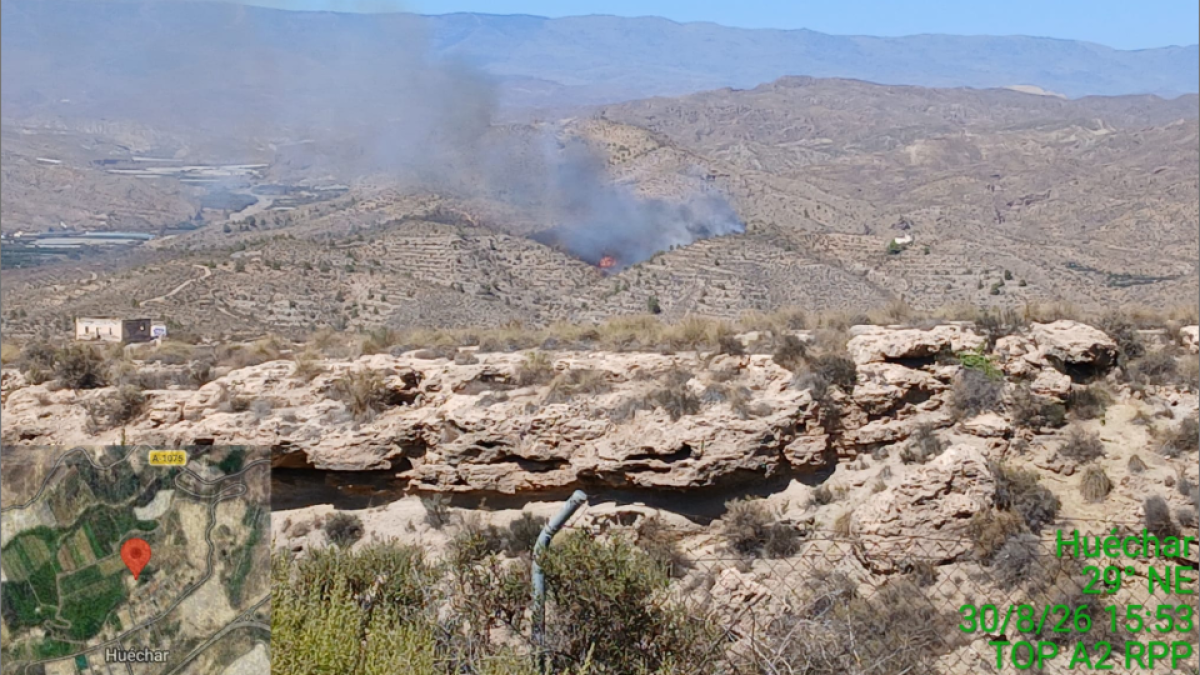 Incendio en Santa Fe de Mondújar
