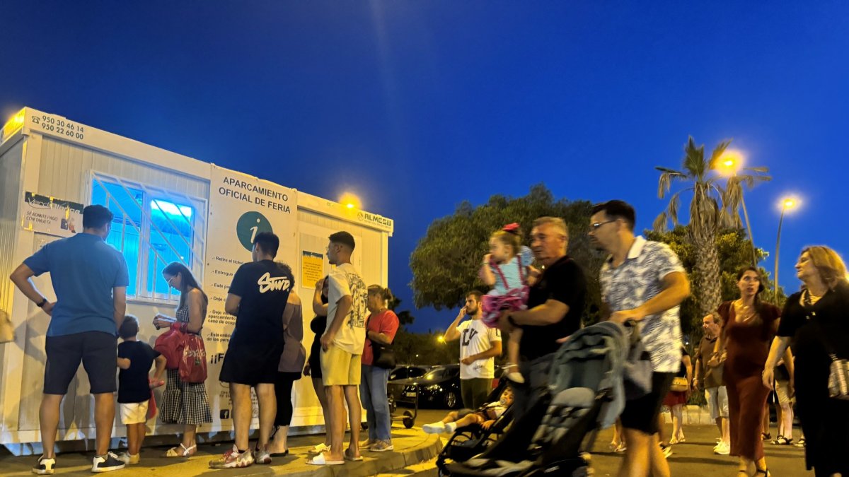 Verdiblanca ha gestionado, un año más, los aparcamientos de Feria