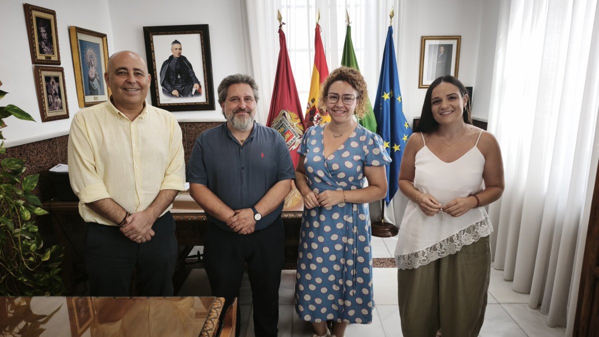 Huércal-Overa anuncia a su pregonero oficial y a la persona encargada de ilustrar el cartel anunciador de las fiestas