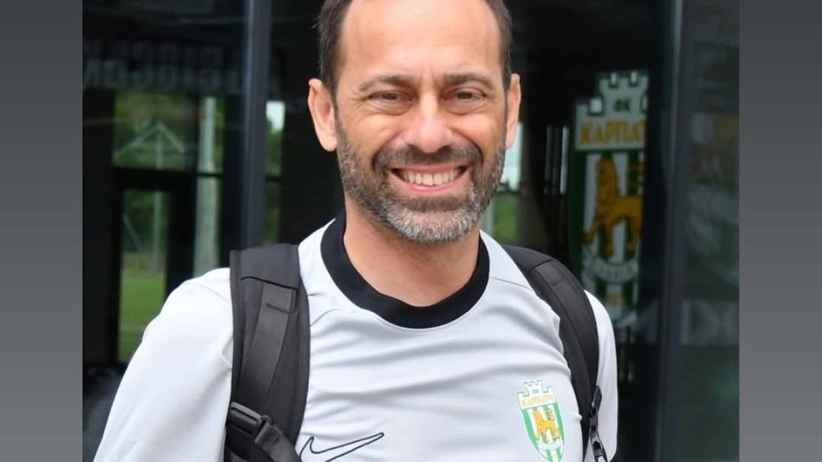Fran Fernández vive dedicado a su club y aísla a su plantilla del ruido.