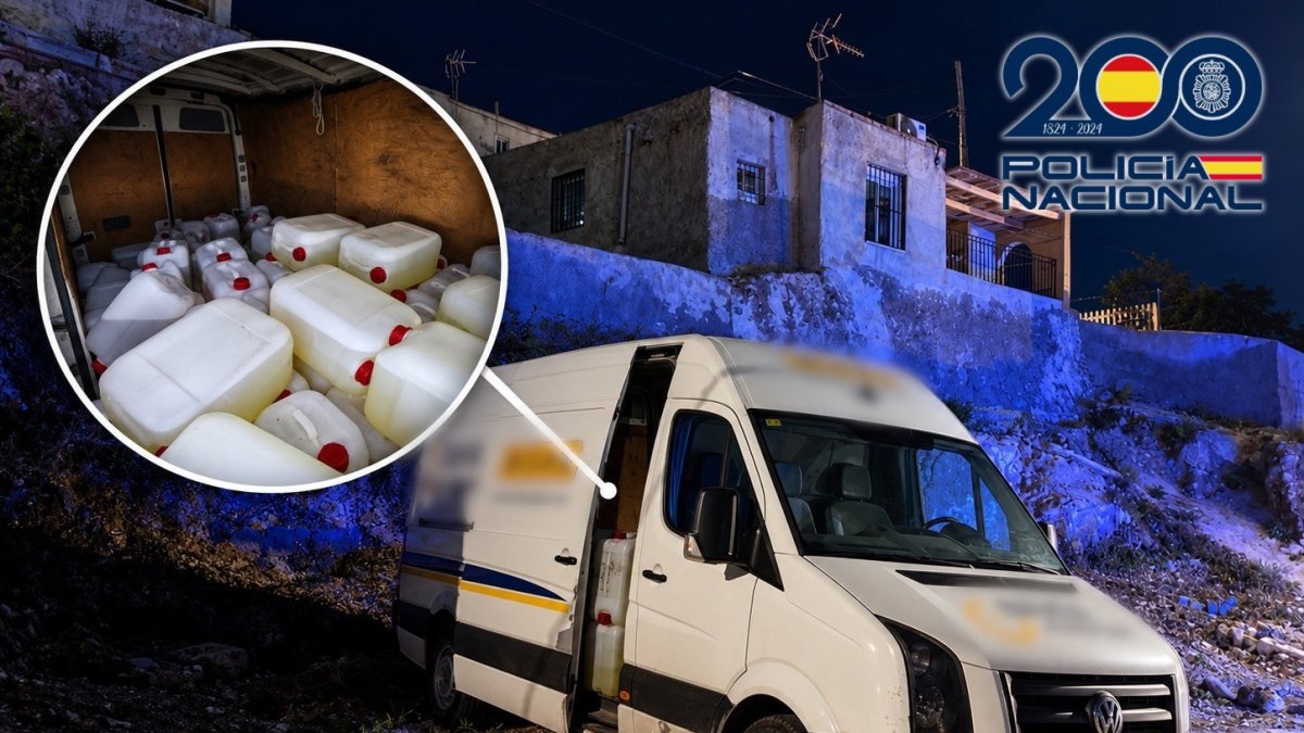 Imagen de la Policía Nacional de Almería, donde han intervenido 3.025 litros de combustible supuestamente vinculados al petaqueo
