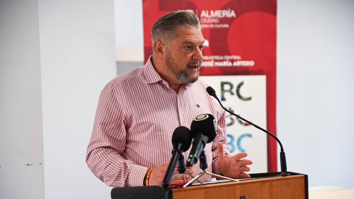 Archivo - El exconcejal de Cultura del Ayuntamiento de Almería Diego Cruz.