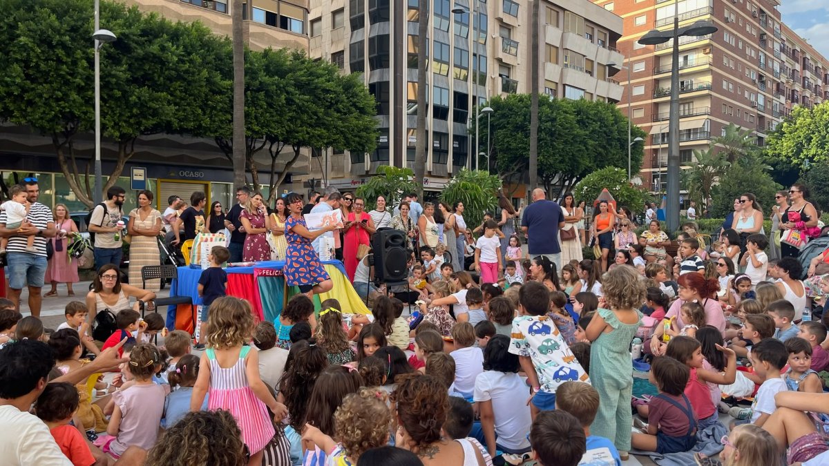 Celebración este pasado martes del aniversario de la tienda Serendipia en la Rambla.