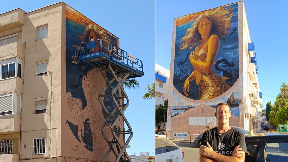 El mural durante sus primeros días y tras su finalización este pasado viernes, con el artista Moxaico posando delante de su obra.